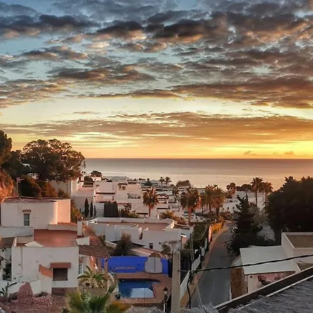 Con Vistas Al Mar Y La Montana En Apartamento *