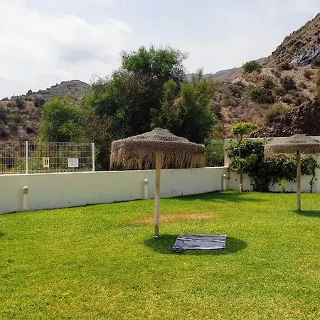 Con Vistas Al Mar Y La Montana En Mojacar